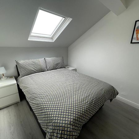 Ryan Air I Bnb - Lfc Apartments Ливърпул Екстериор снимка