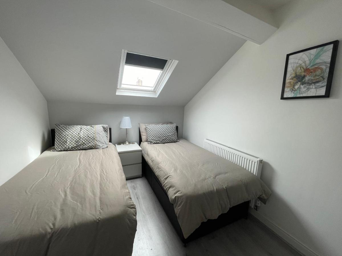 Ryan Air I Bnb - Lfc Apartments Ливърпул Екстериор снимка